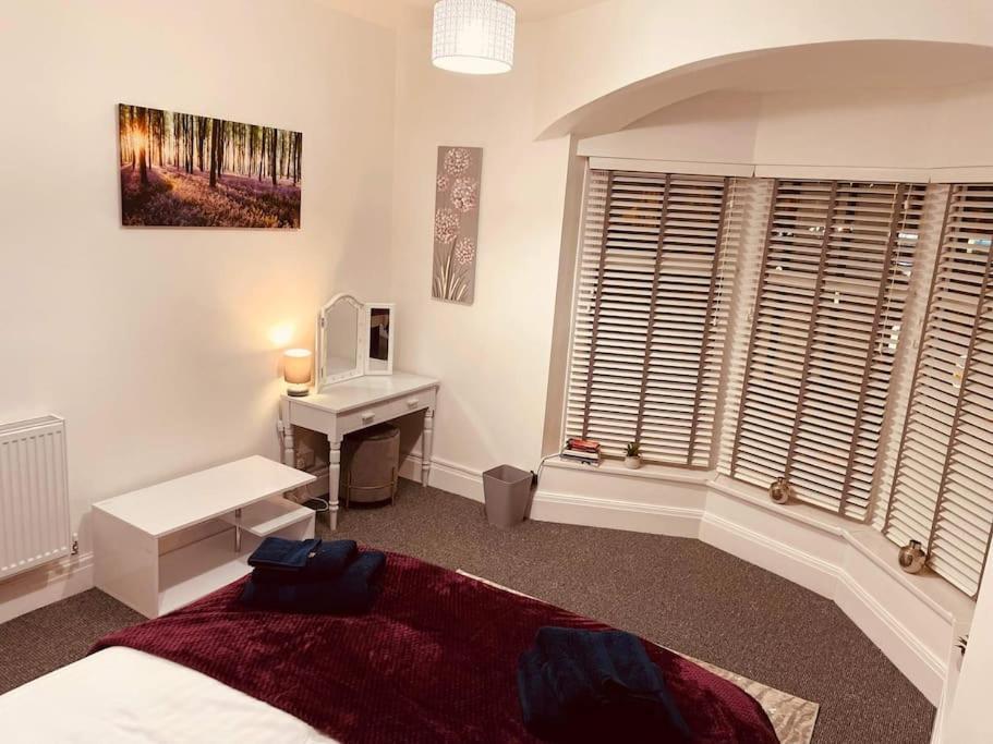Luxury Suite 3 Bed Apartment Sleeps 6-8 Blackpool Exterior foto